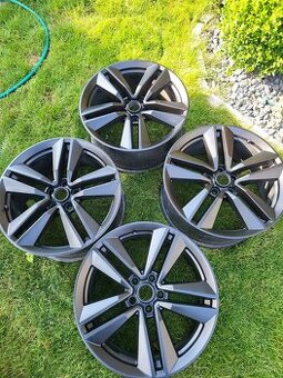 5X114,3 R19 Mustang alu disky +TPms senor