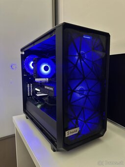 RYZEN 7 7800X3D/RTX 5070 Ti 16GB/32GB DDR5/2.5TB/850W