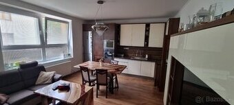 4izbový byt na PRENÁJOM v CENTRE MESTA D.Kubín.