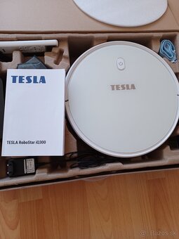 Vysavač Tesla Robo Star iQ 300
