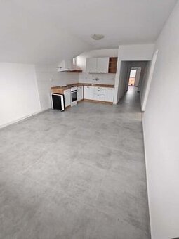 3IZB.BYT V JAROVCIACH - bývanie,  kancelária, vaša firma