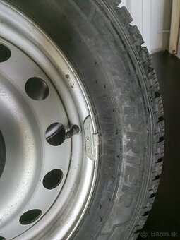 Pirelli Carrier Winter 215/60 R16 C