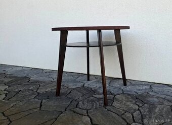 Retro kulatý konferenční stůl