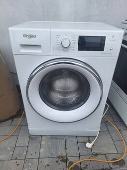 Predám práčku Whirlpool – 8 kg, 1200 ot./min, plne funkčná