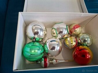 stará vianočné gule