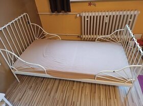 Detská kovová posteľ
