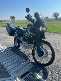 honda africa twin 750 rok 2002 - 1