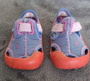 Sandalky Nike