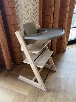 Stokke Tripp Trapp stolička + babyset + pultík