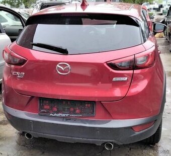 Mazda CX-3 2.0 AWD 2015 predám PIATE DVERE, zadné svetlá