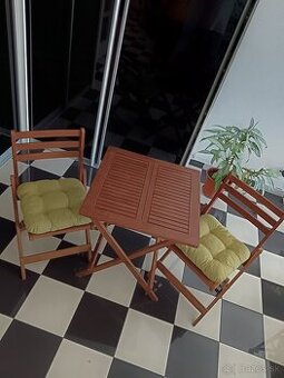 Balkónový set