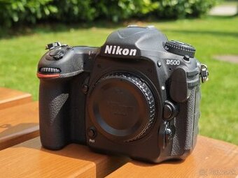 Nikon D500 telo + originál battery grip
