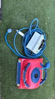 Predam profi Bazenovy Vysavac Robot DOLPHIN Infiniti Basic v