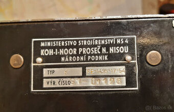 mechanická kalkulačka NISA z roku 1954
