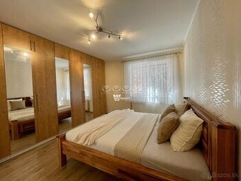 WFG | Na predaj viacgeneračný, zariadený rodinný dom s veľký