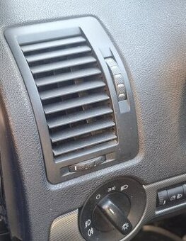 LAVÝ FUKAR - ŠKODA OCTAVIA 2