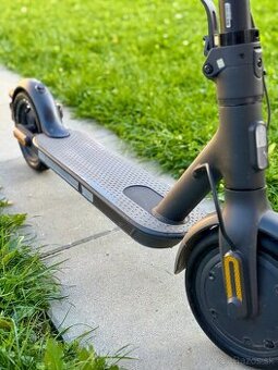 XIAOMI SCOOTER - XIAOMI ELEKTRICKÁ KOLOBEŽKA