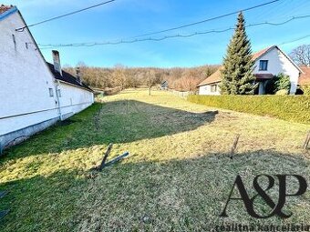 POZEMOK PRE VÝSTAVBU RODINNÝCH DOMOV, 4243M2, PRIETRŽ, okr. 