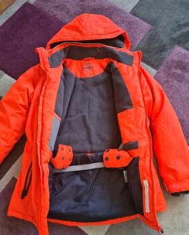 Zimna bunda 158/164 tepkučka