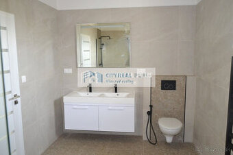 Predám nadštandardnú  4 izbovú NOVOSTVBU rodinného domu  Nit