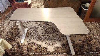 Pracovný stôl 160x110cm