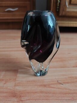 Váza z hutneho skla