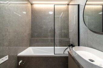 Dizajnový 3 izbový byt po kompletnej rekonštrukcii, 72 m2