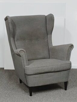 kreslo-ušiak STRANDMON sivé