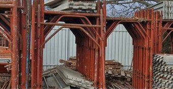 Lešenie lacno 1m široké na fasádu…