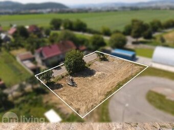 POZEMOK na PREDAJ - N. Dubnica - Veľký Kolačín 885m²