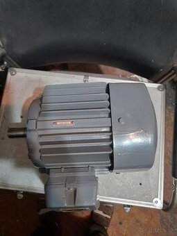 Predám motor1,1kw 1430ot