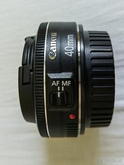 Canon EF 40mm f/2.8 STM