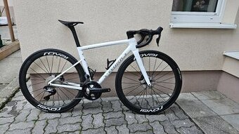 Cestný bicykel ultegra di2