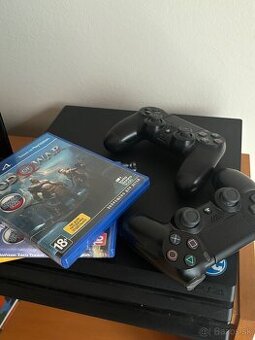 PS 4 pro + 2 ovladace + 3 hry