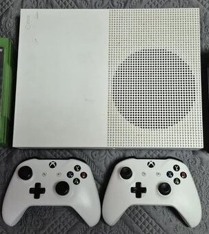 Xbox One S + 2 ovládače + 3 hry | TOP stav