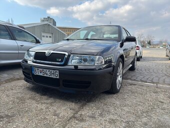 Octavia 1.8 T RS