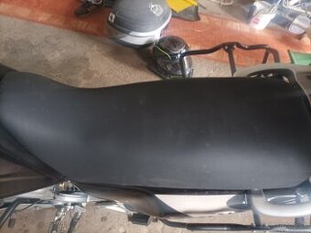 Honda Africa Twin 750 - 1