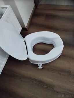 Zvysovač na wc z priklopom