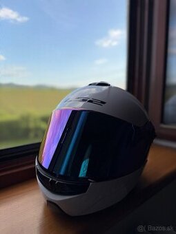 LS2 Strobe