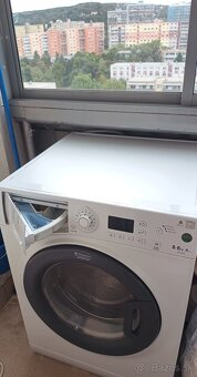 Práčka so sušičkou (Hotpoint Ariston WDG 8640B)