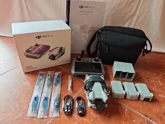 DJI Mini 4 Pro Fly More Combo