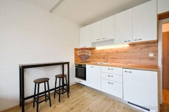 PRENÁJOM, garzónka, dom Merťuky, Poprad, Ul. Suchoňova