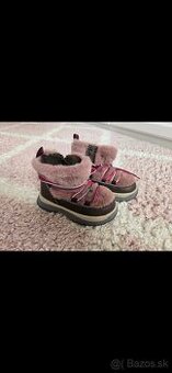 Zara snehule velkost 25