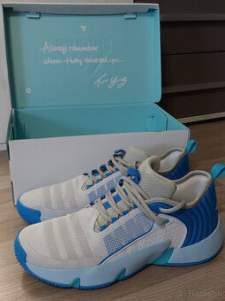 adidas Trae Unlimited veľkosť 47 1/3