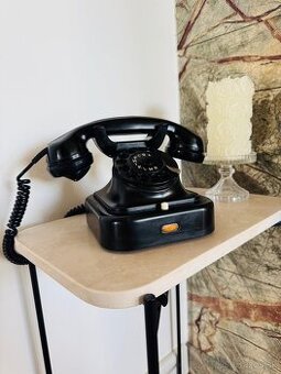 Retro telefóny Tesla