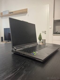 ASUS ROG Strix G16 (i9-13980HX, RTX 4070, 32 GB, 1 TB SSD, 1