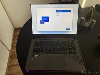 ASUS ROG Strix G16 (i9-13980HX, RTX 4070, 32 GB, 1 TB SSD, 1