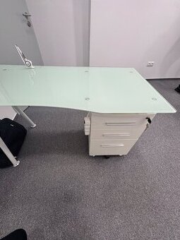 Písací stôl (kancelársky)