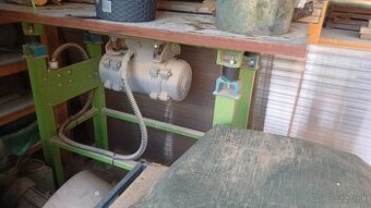 Vybracny stol + formy