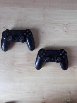 2 originálne PS4 ovládače (DualShock 4)